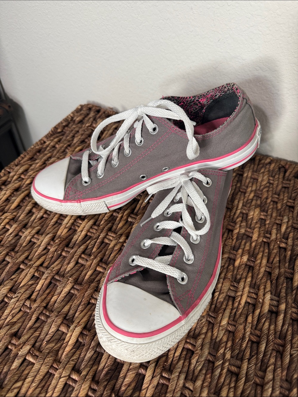 Converse Gray animal print Canvas Low-Top Sneakers with Pink Trim - Women's